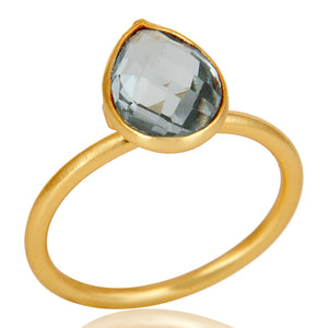 Anillo de plata con topacio azul