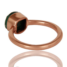 Anillo de plata con jade verde