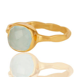 Anillo de plata con aqua calcedonia