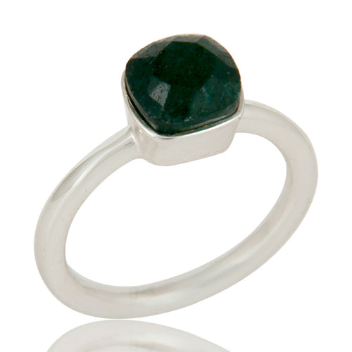 Anillo de plata con jade verde