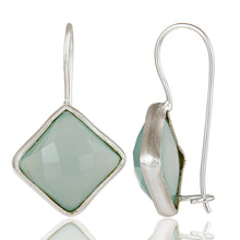 Caravanas de plata con aqua calcedonia