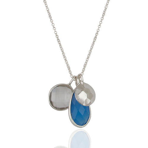 Cadena de plata con dijes de cuarzo y calcedonia azul