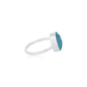 Anillo de plata con aqua calcedonia