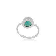 Anillo de plata con ónix verde