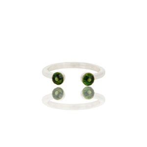 Anillo de plata con peridoto